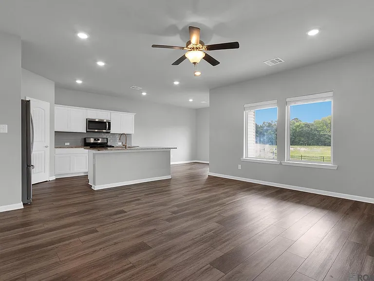 4719 Mendocino Way — Photo 3