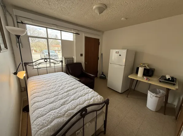 803 W Spruce St #2, Rawlins, WY 82301