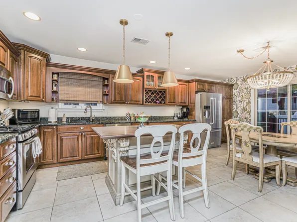 133 Goodwin Avenue image 12 of 53