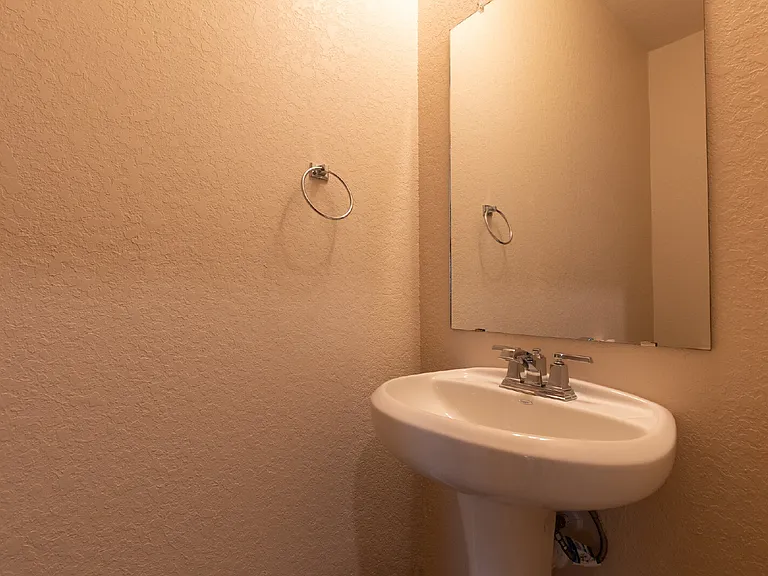 746 Farmers Dell — Photo 24