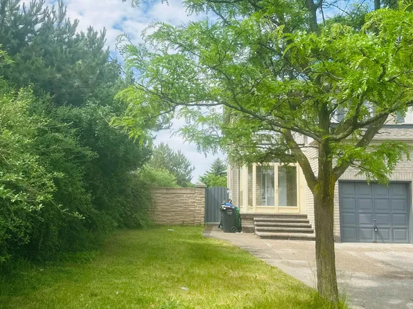 25 Lucio Ct, Brampton, ON L6P 1K1
