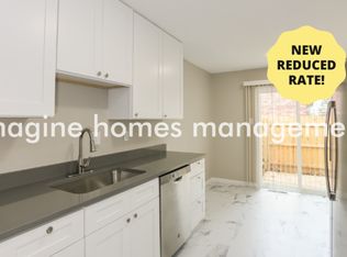 1116 N Berry Rd, Saint Louis, MO 63122