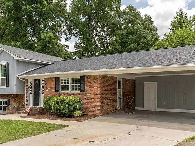 1700 W Laporte Dr — Photo 2