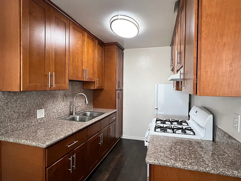 6211 Afton Pl #3 — Photo 5