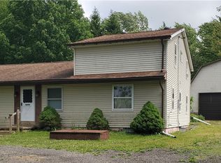 2089 New Rd, Waterford, PA 16441