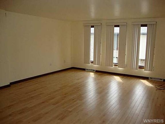 4th image of 6 The Tradewinds APT C