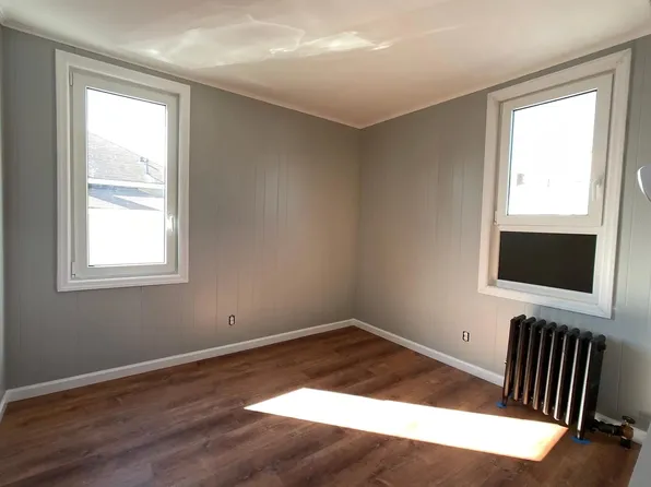 39 1st St #2, Lodi, NJ 07644