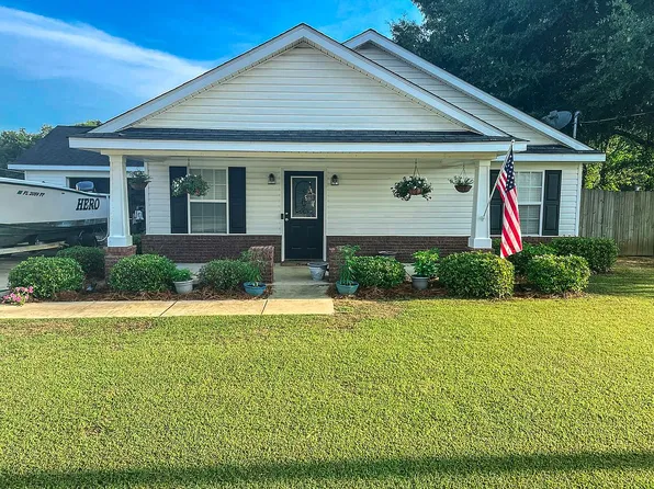 327 Halie Dr, Midland City, AL 36350