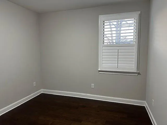 311 Chesterfield Cv — Photo 12