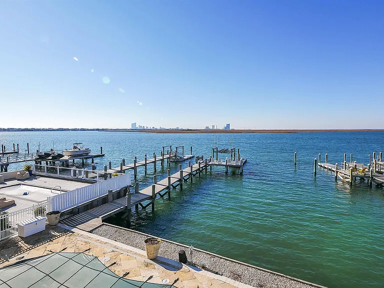 530 W Shore Dr — Photo 47