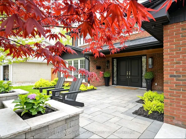 360 Isabella Ave, Mississauga, ON L5B 1B2