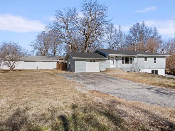 2825 W Olive Street, Springfield, MO 65802
