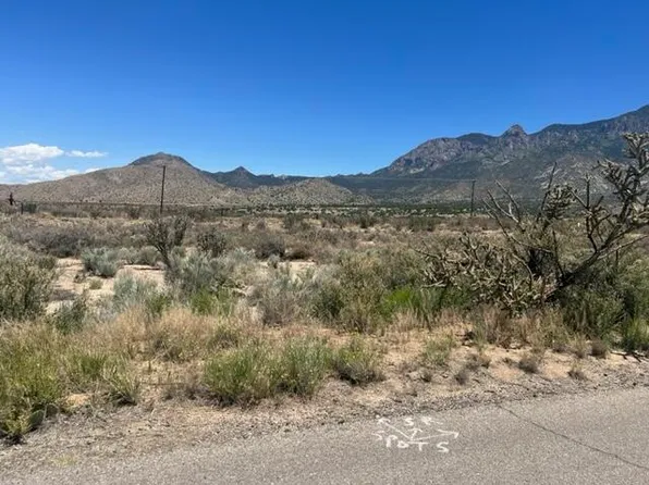 Elena Dr NE, Albuquerque, NM 87122