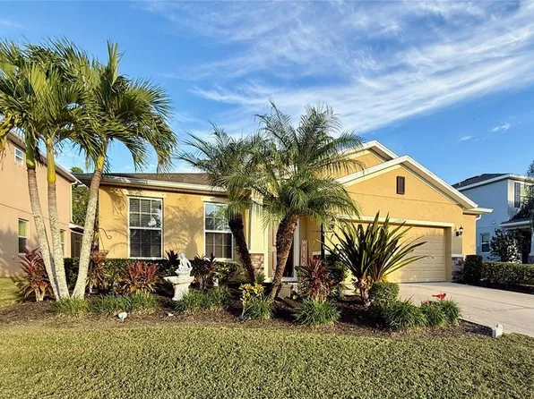 6121 35th Ct E, Bradenton, FL 34203