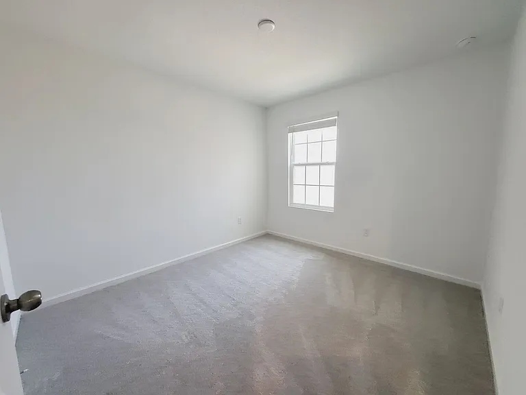 1184 Lakeshore Breeze Pl — Photo 11