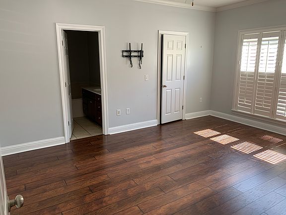 3rd image of 1805 Geerkin St APT 11