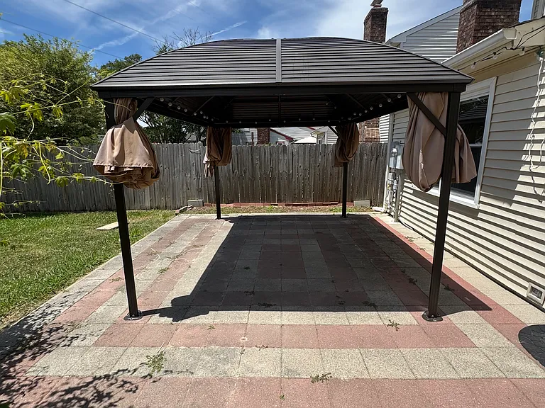 3901 Quartz Ln — Photo 7