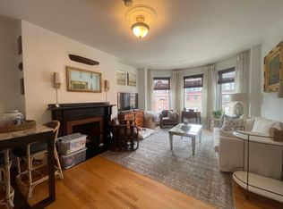 218 Newbury St APT 3F, Boston, MA 02116