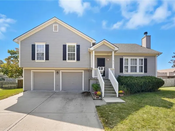 417 Wildflower Ln, Kearney, MO 64060