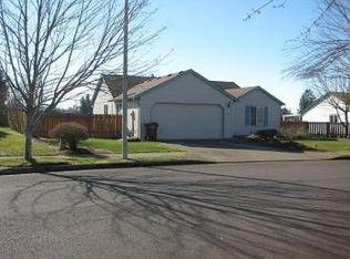 19334 S Rollins St, Oregon City, OR