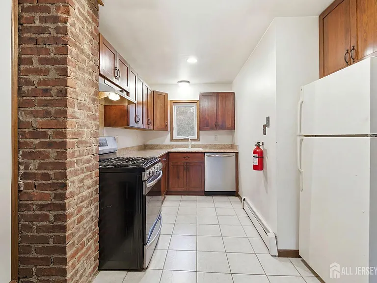 490 S Randolphville Rd — Photo 4