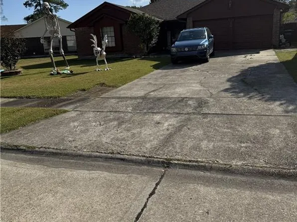 219 Queen Anne Dr, Slidell, LA 70460
