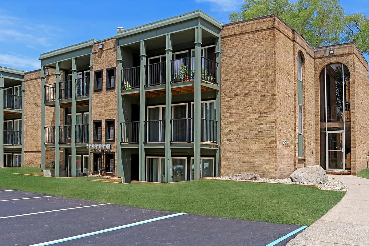 The Uptowne Apartments — Photo 4