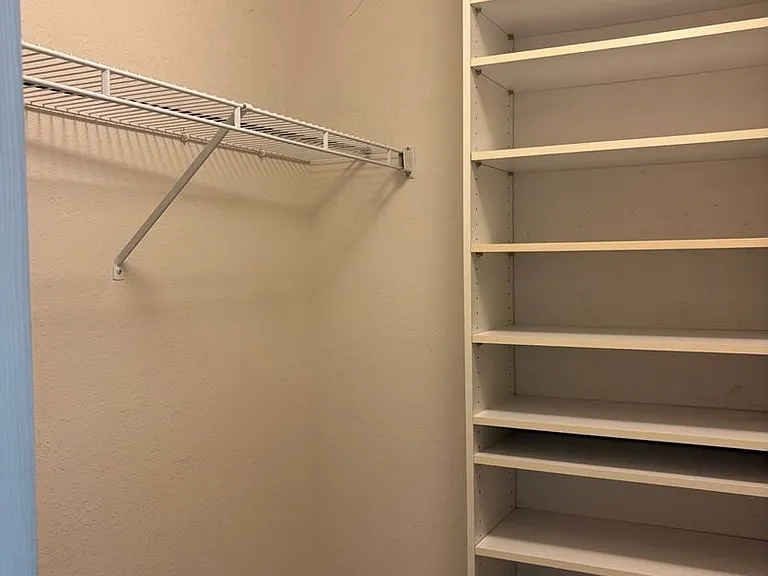 1716 Highview Circle Ct — Photo 10
