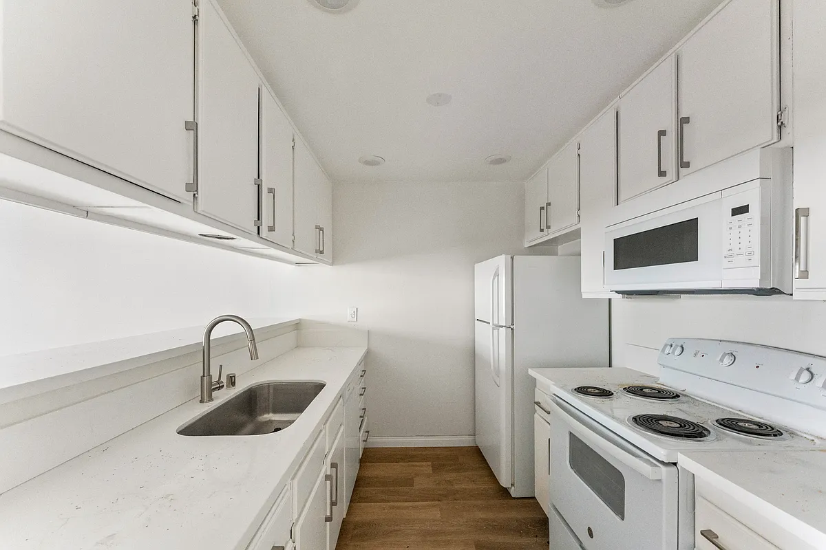 Floor plan 306