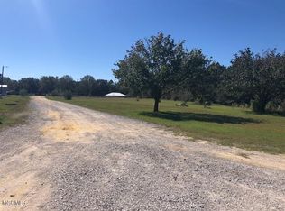 17042 E Adams Rd, Saucier, MS 39574