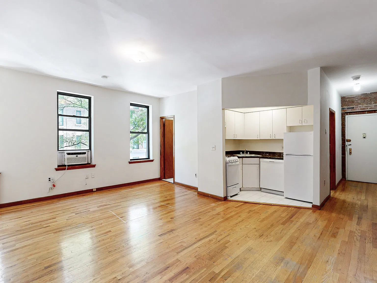 200 West 85th Street — Photo 1