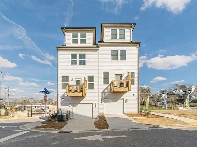 1205 Skylar Ln SE — Photo 23