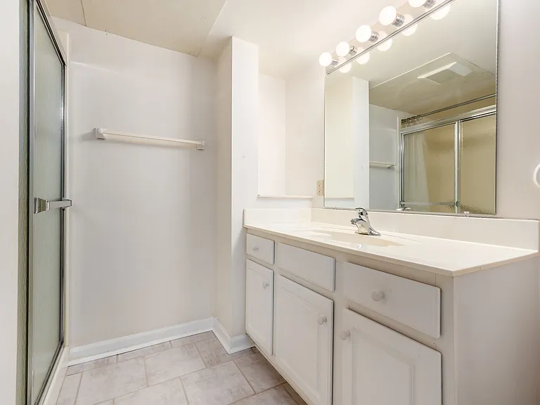 100 E Dublin Granville Rd #1 — Photo 24