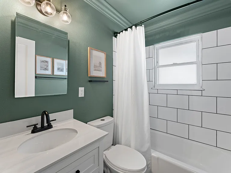 2421 N Sage St #A — Photo 21