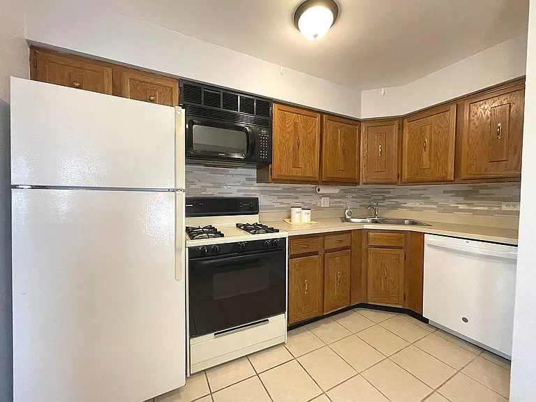 3 Echo Ct #9 — Photo 8