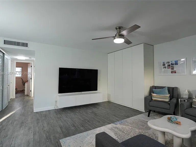 2870 NE 14th Street Cswy #303C — Photo 3
