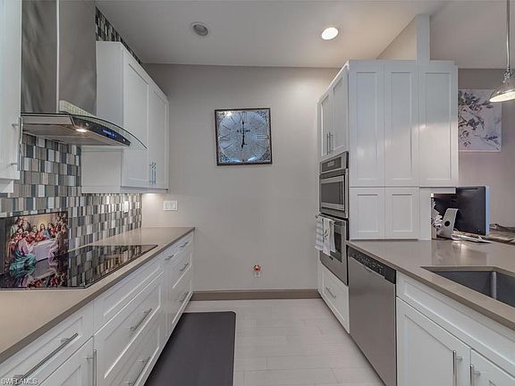 4th image of 462 Tallwood St Unit 102
