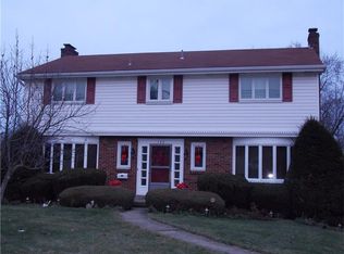130 Carnold Dr, Homestead, PA 15120