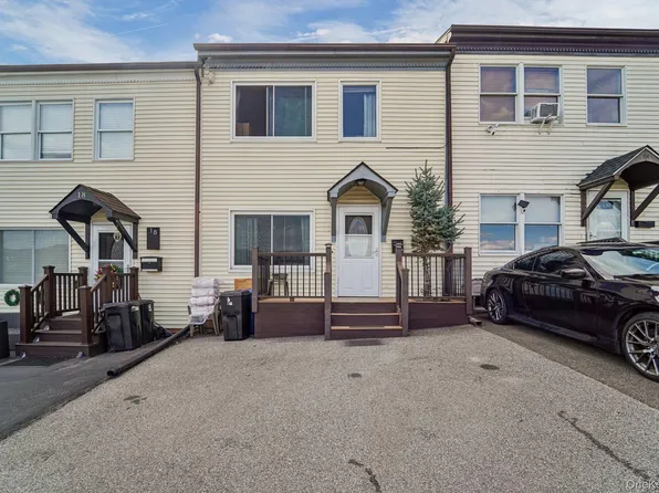16 Washington Place, Newburgh, NY 12550