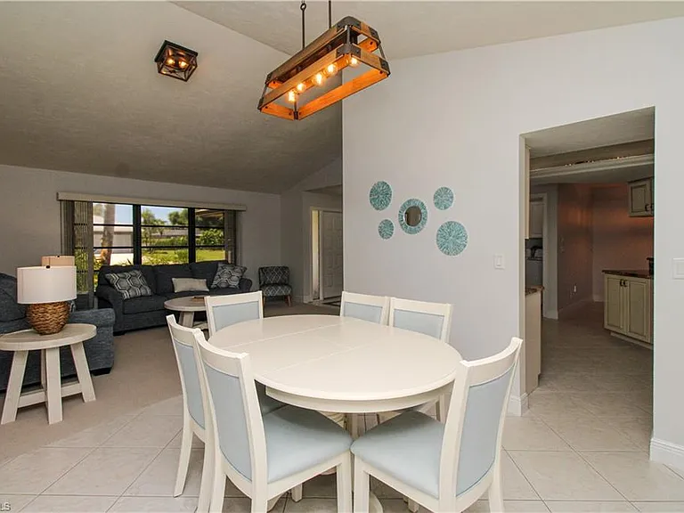 213 Bay Meadows Dr — Photo 17