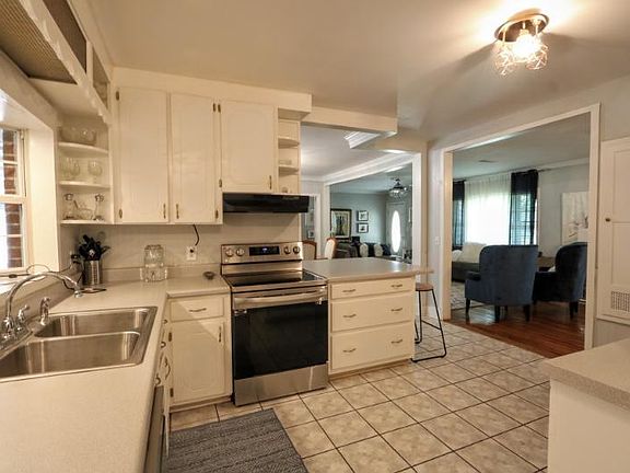 5th image of 963 E Broad St