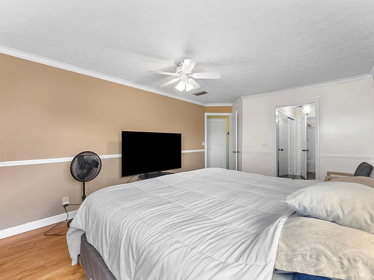 8000 Lagos De Campo Blvd #A-307 — Photo 19