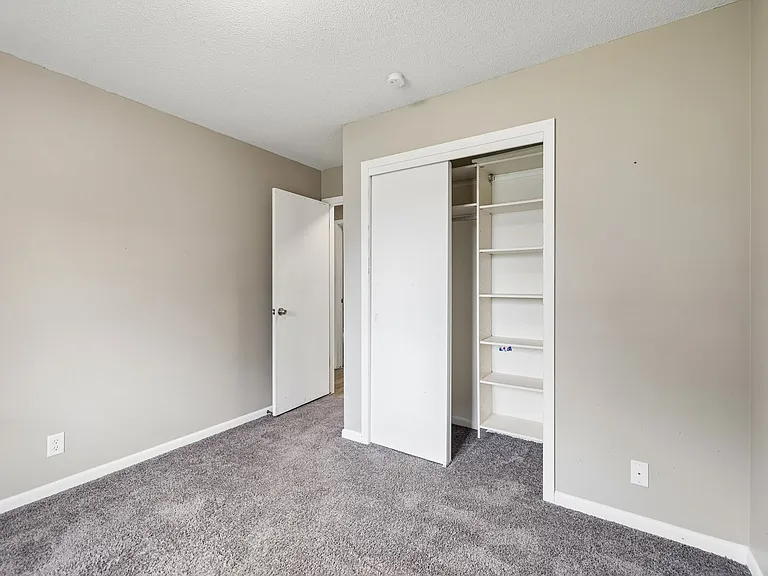 1632 Dodge St — Photo 12