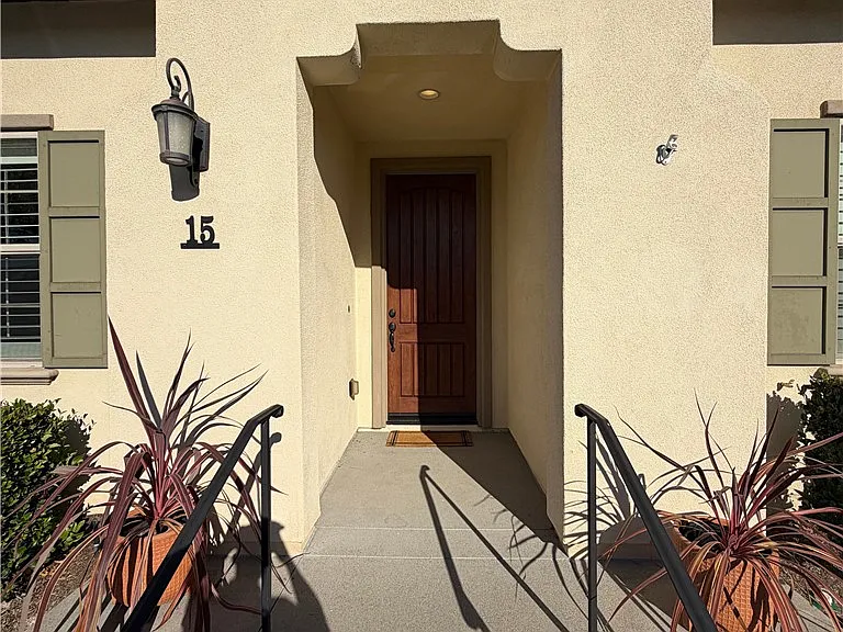 15 Galan St — Photo 3