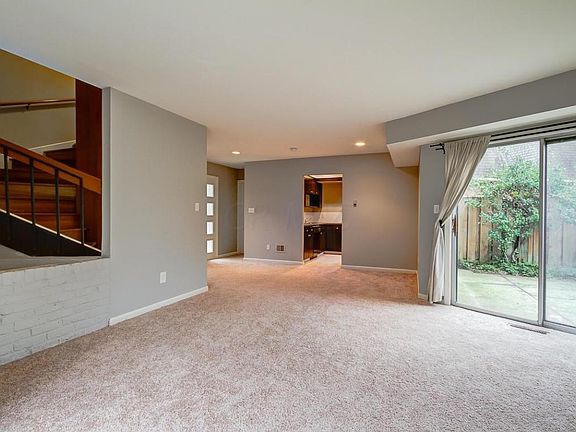 5th image of 1562 Lafayette Dr
