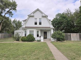 607 Ross St, Ellis, KS 67637