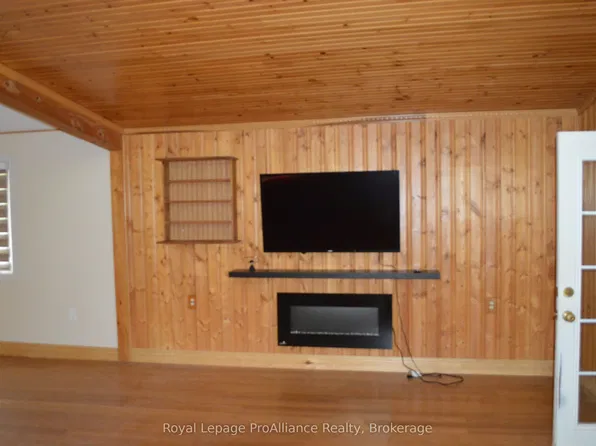 257 Halloway Rd, Quinte West, ON K0K 3E0