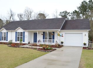 112 Jordan Ln, Hampstead, NC 28443