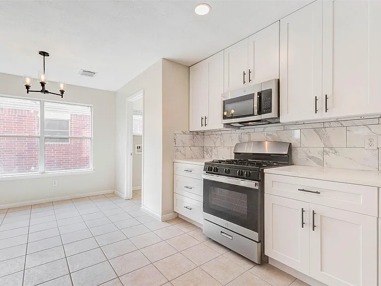 5318 Cilantro Ln — Photo 11