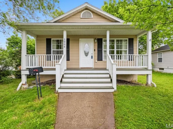 1904 N 5th St, Saint Charles, MO 63301